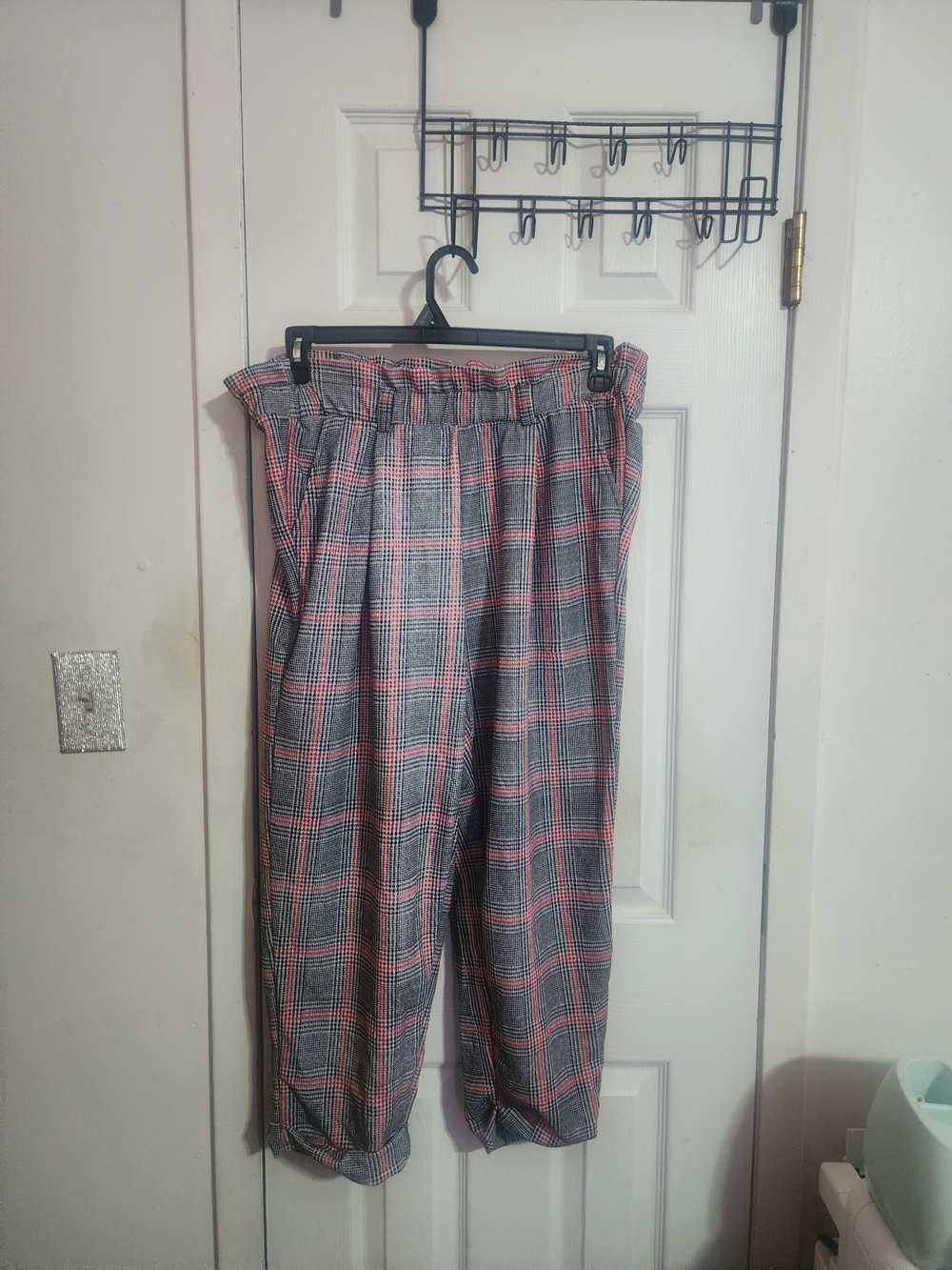 Women  Gray Plaid Pants with Red Windowpane